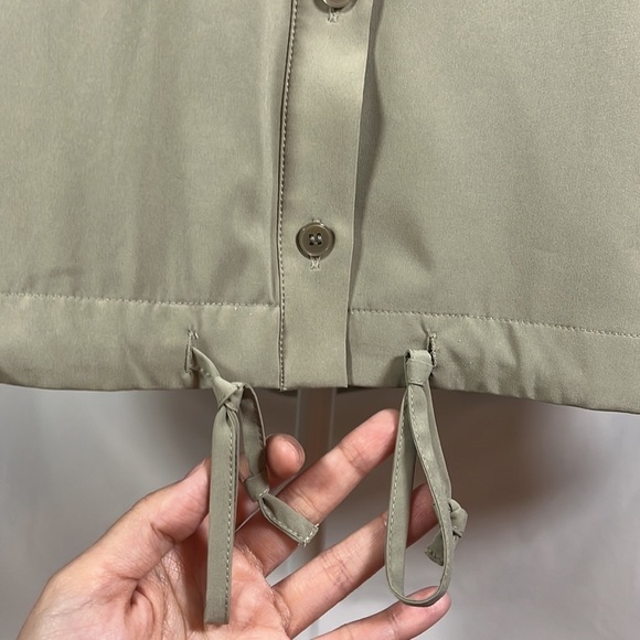 Soft Surroundings Go Lively Parachute Green Button Down Top Womens Size L - Picture 5 of 12